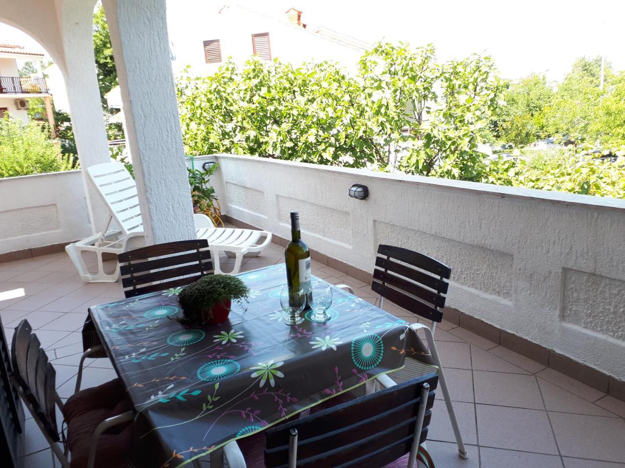 Apartments Vila Ida فانتاسيسي المظهر الخارجي الصورة